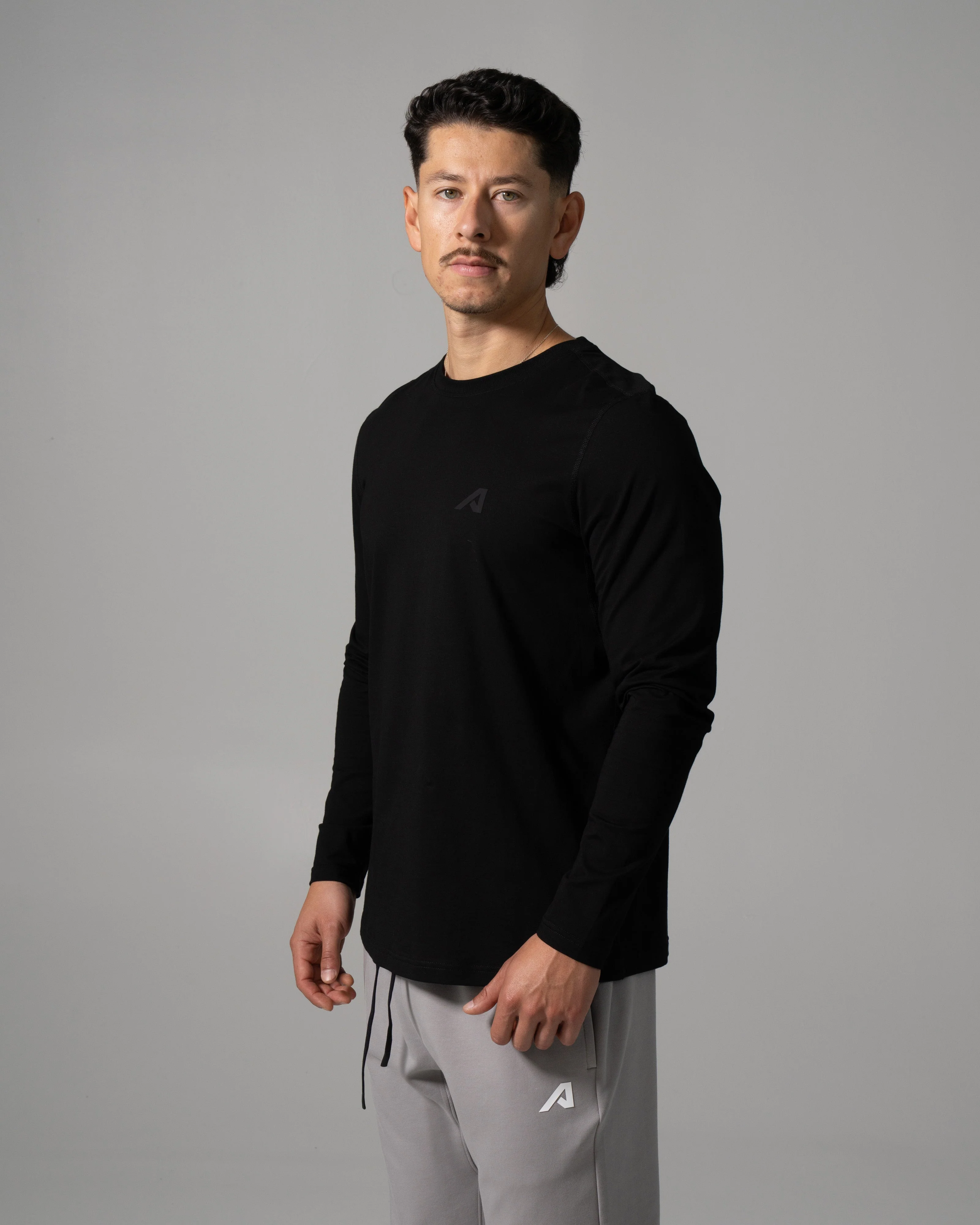 Momentum LS - Black - Image 3
