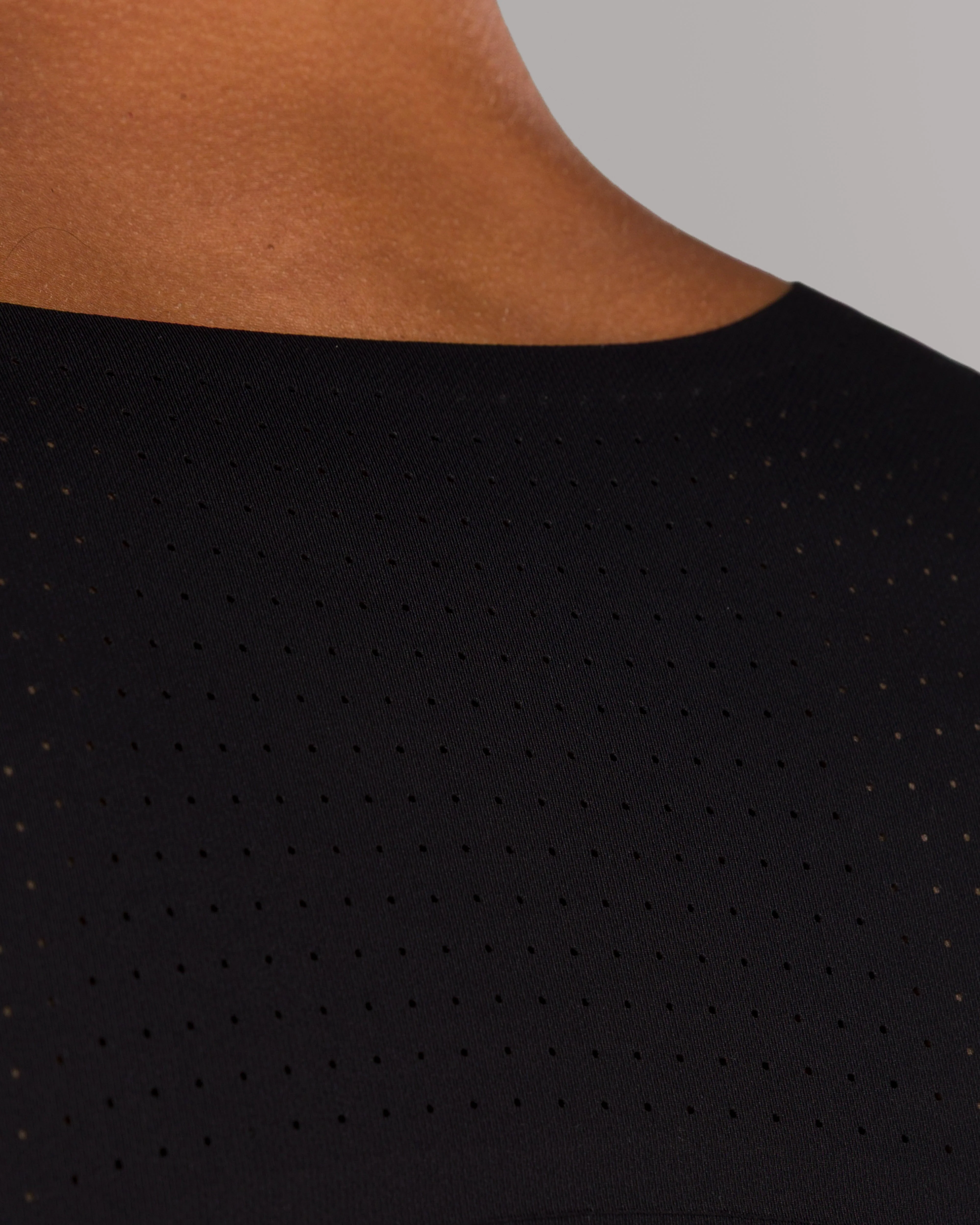 AeroFlex Vault Tank - Black - Image 6