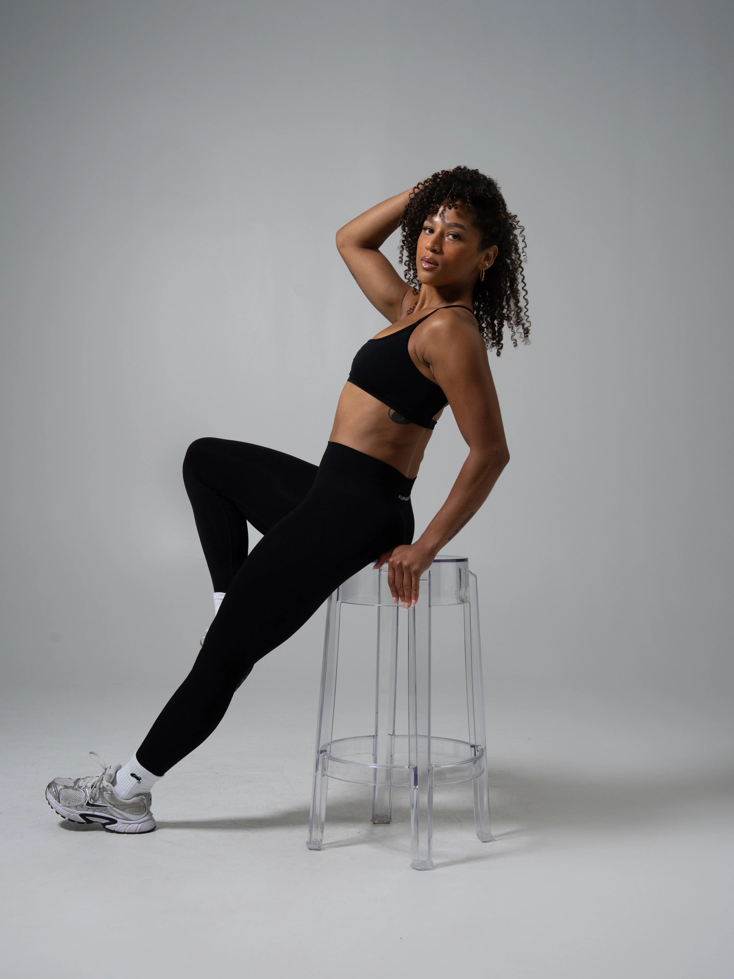 Contour Mid Rise Legging - Black - Image 5