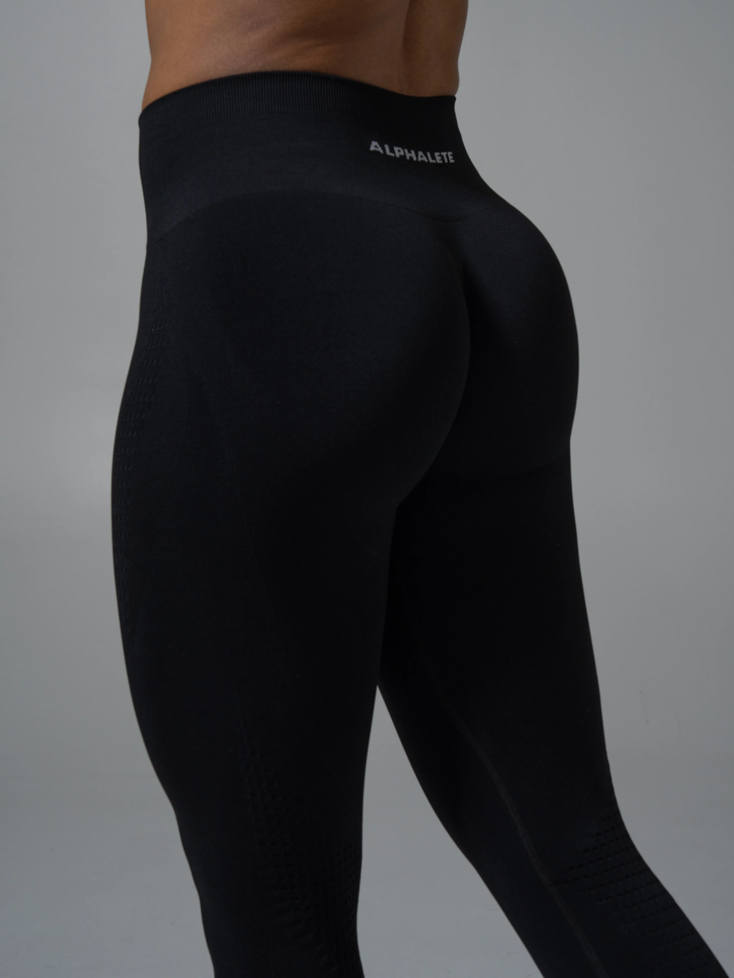 Contour Mid Rise Legging - Black - Image 6