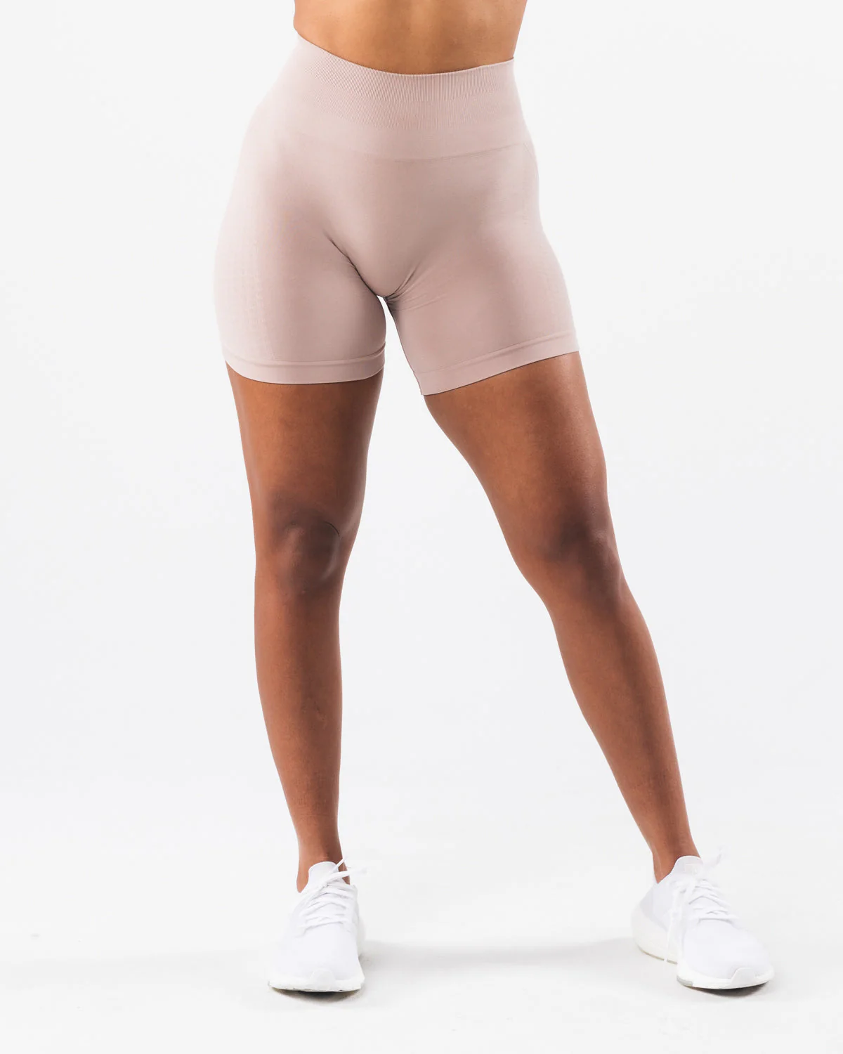 Contour Ultra-High Rise Short - Porcelain - Image 3