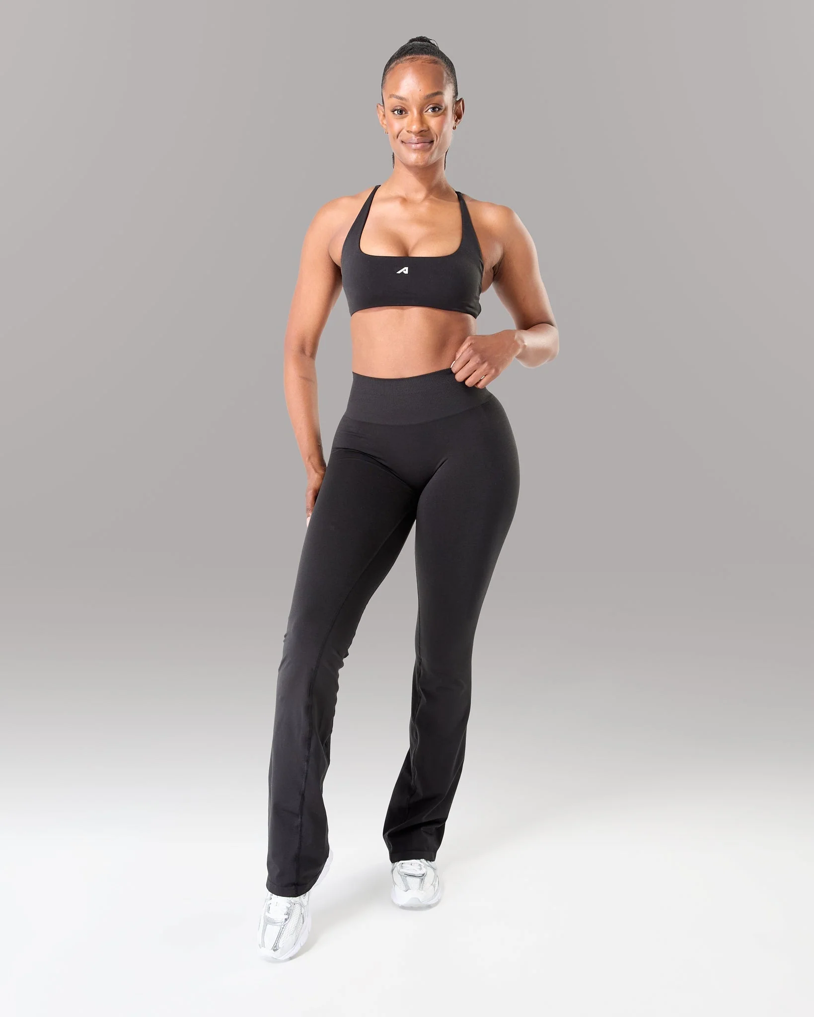 Amplify Ultra-High Rise Flared Pant Long - Black - Image 4