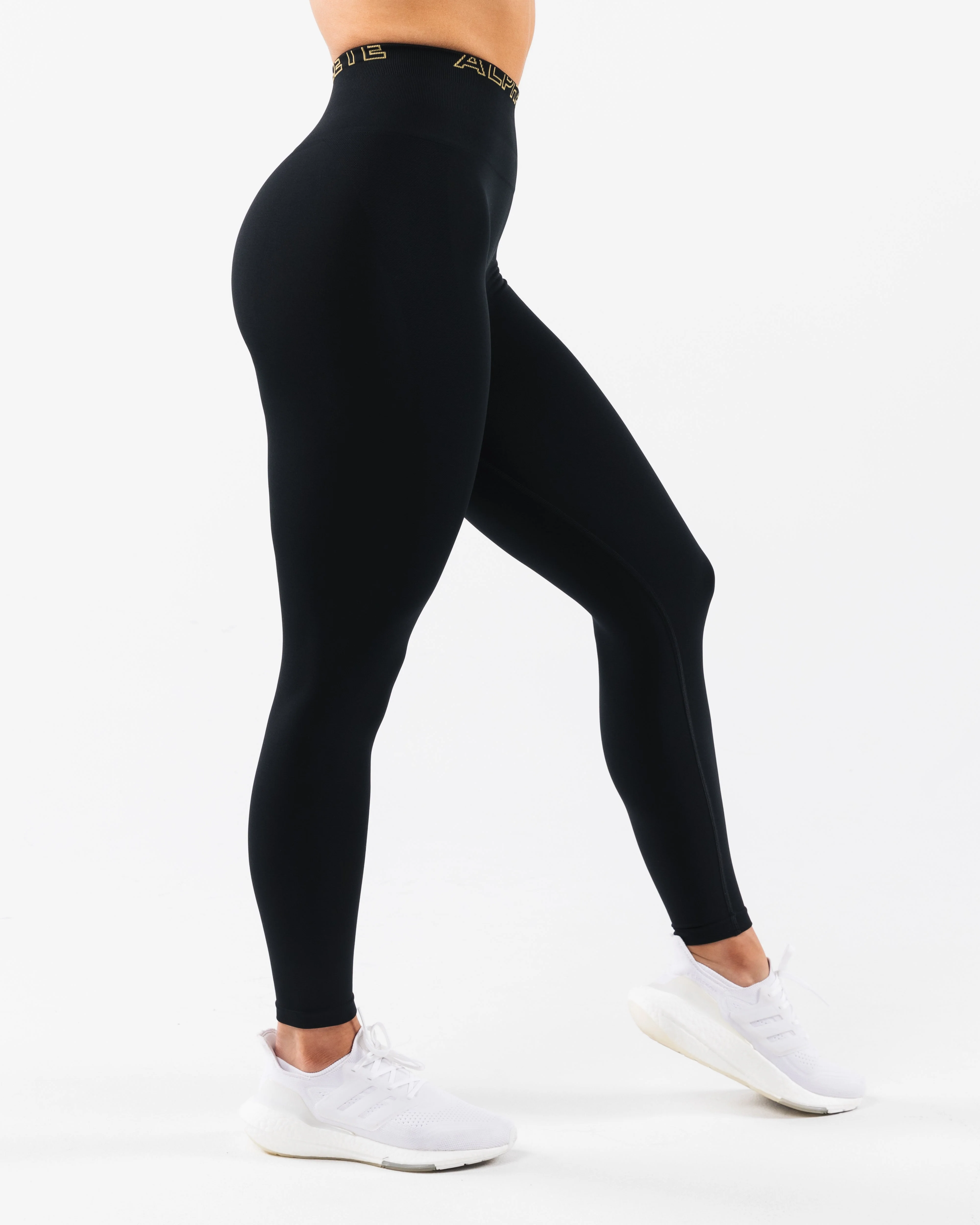 Amplify Gravity Ultra-High Rise Legging - Black SE - Image 9