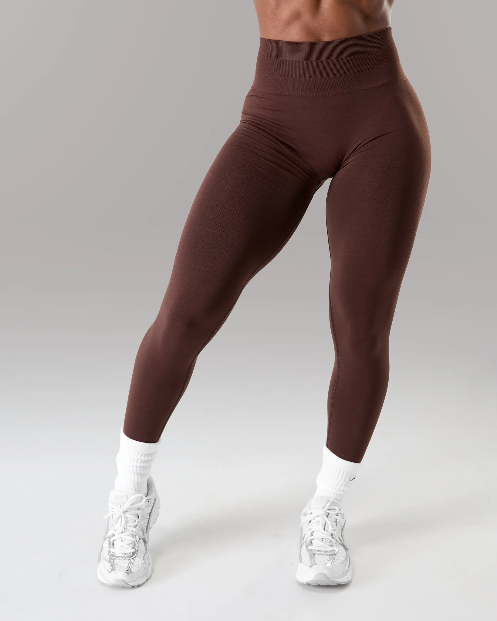 Amplify Ultra-High Rise Legging - Espresso - Image 3