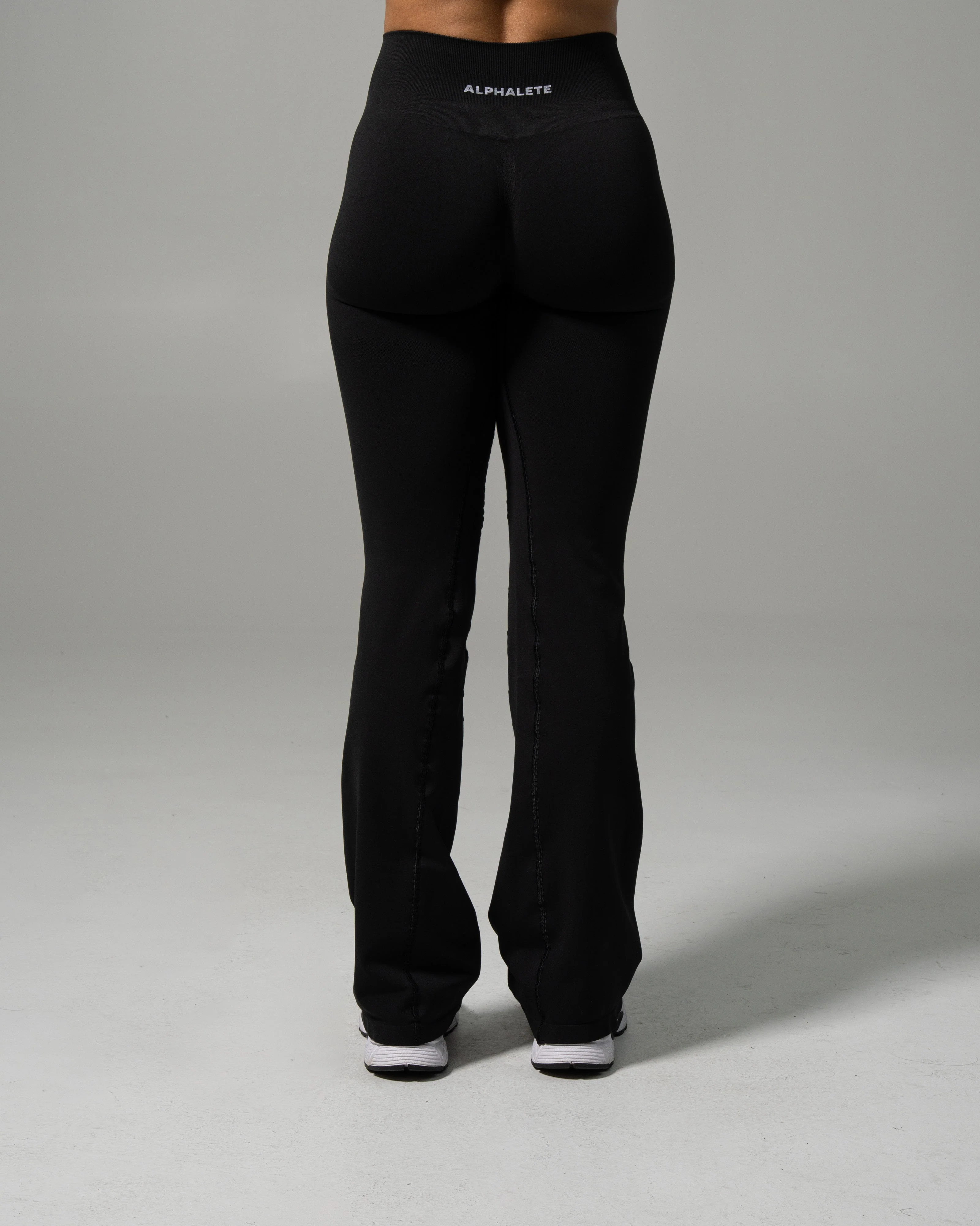 Pump Mid Rise Flared Pant - Black - Image 2