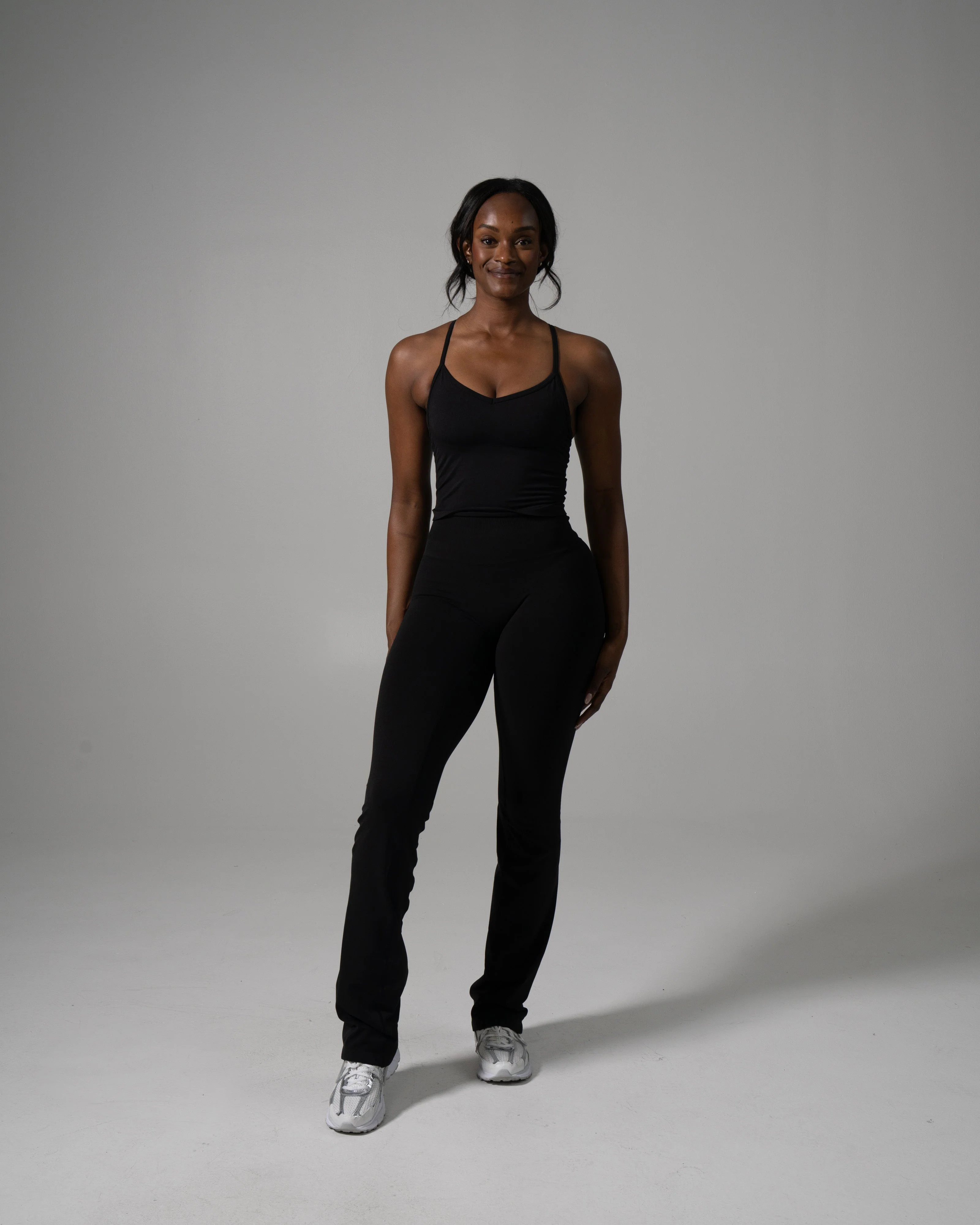 Pump Mid Rise Flared Pant Long - Black - Image 5