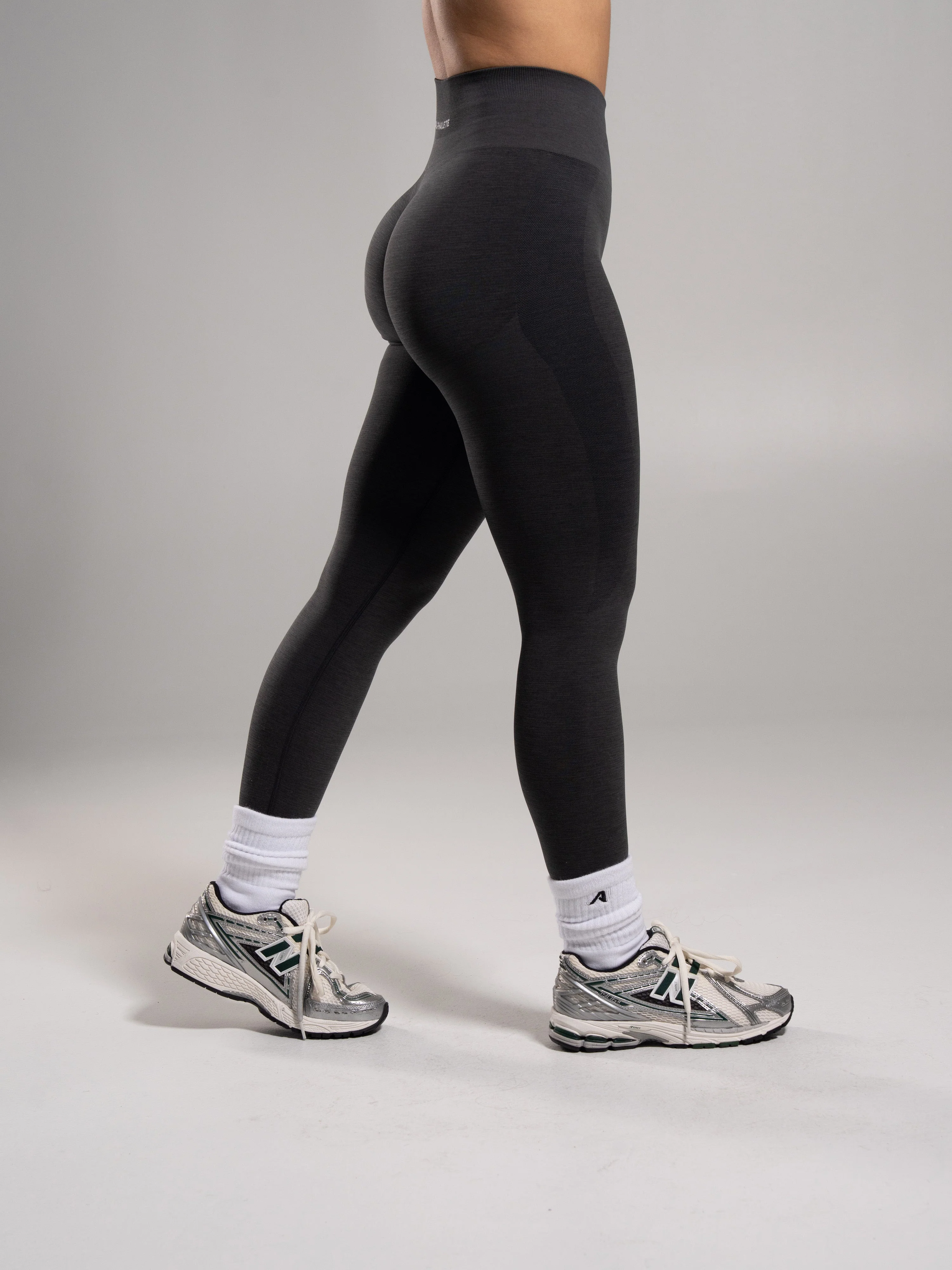 Pump High Rise Legging - Dark Heather Grey - Image 3