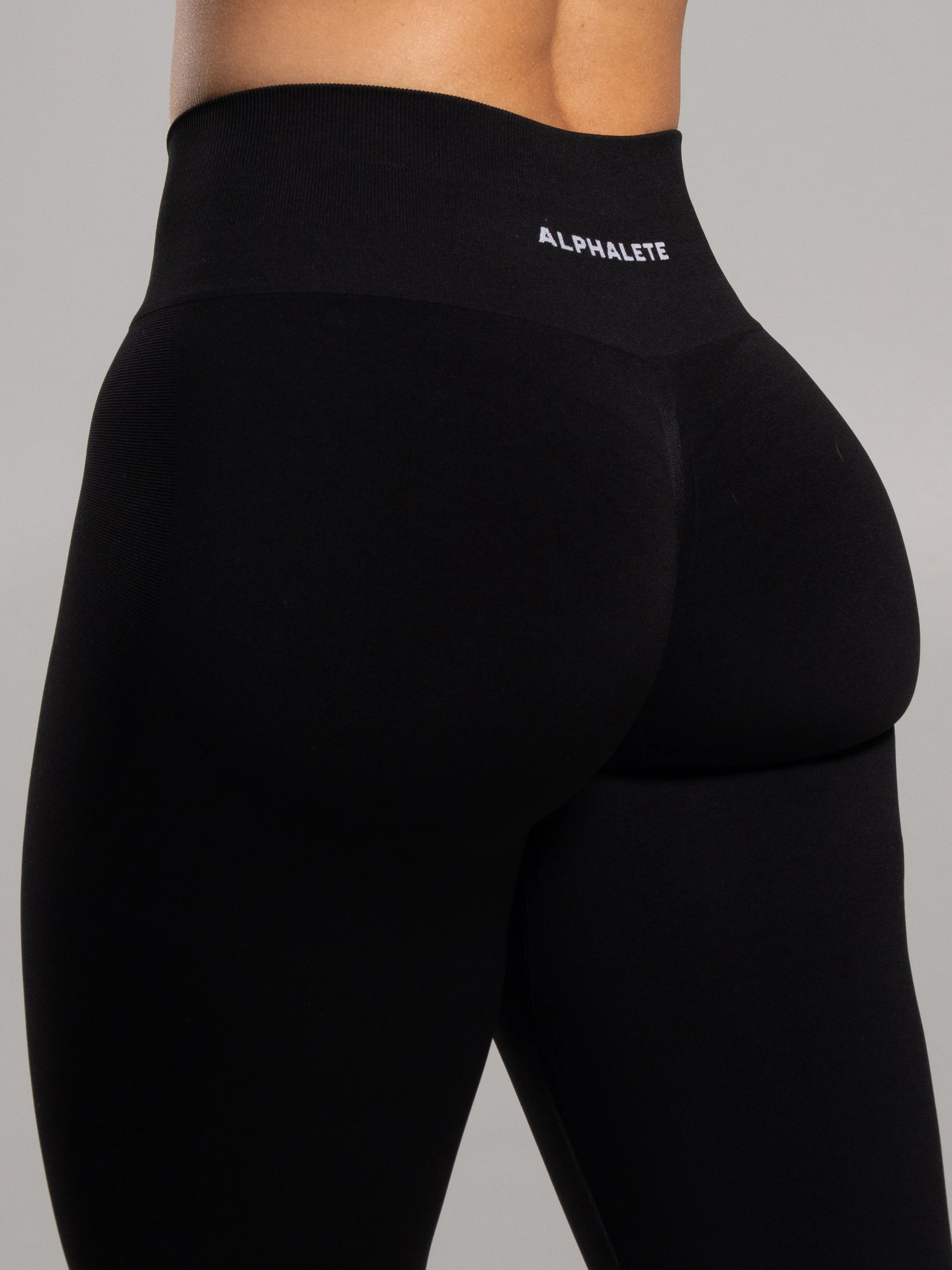 Pump Mid Rise Legging - Black - Image 6