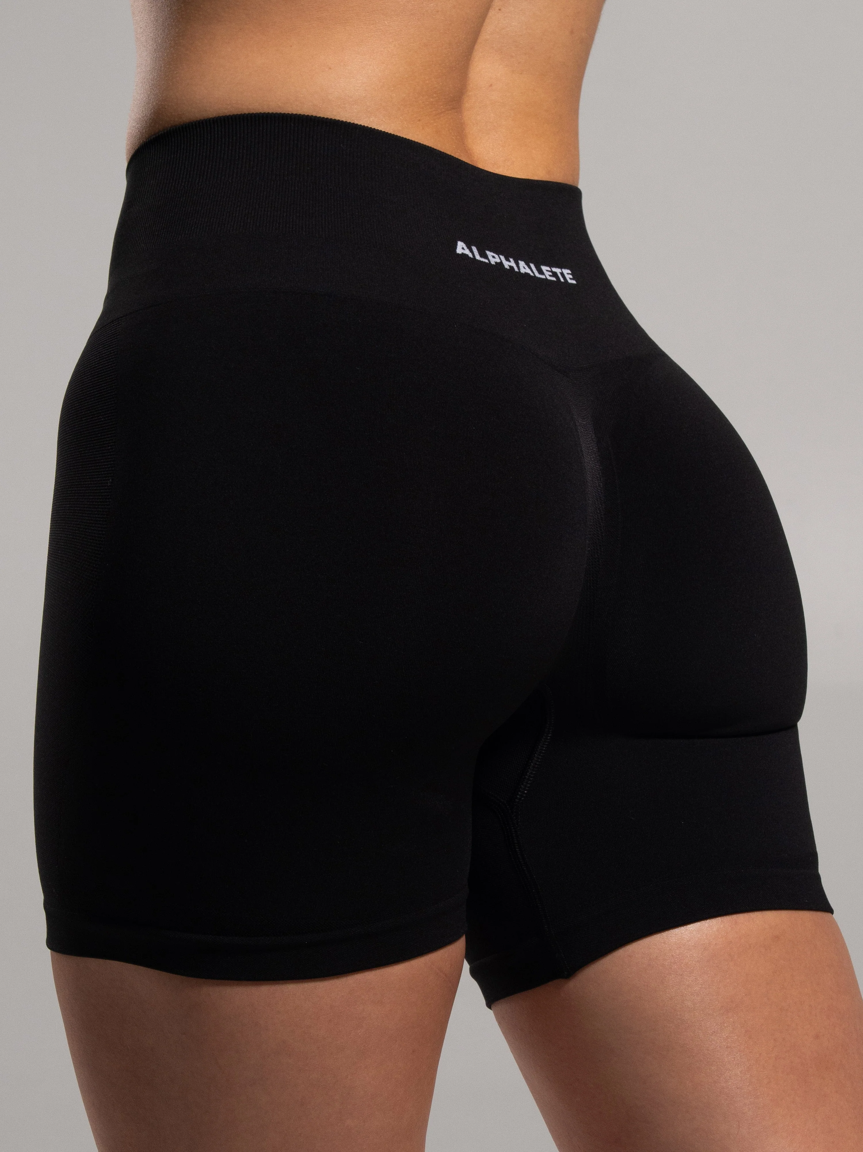 Pump Mid Rise Short - Black - Image 6