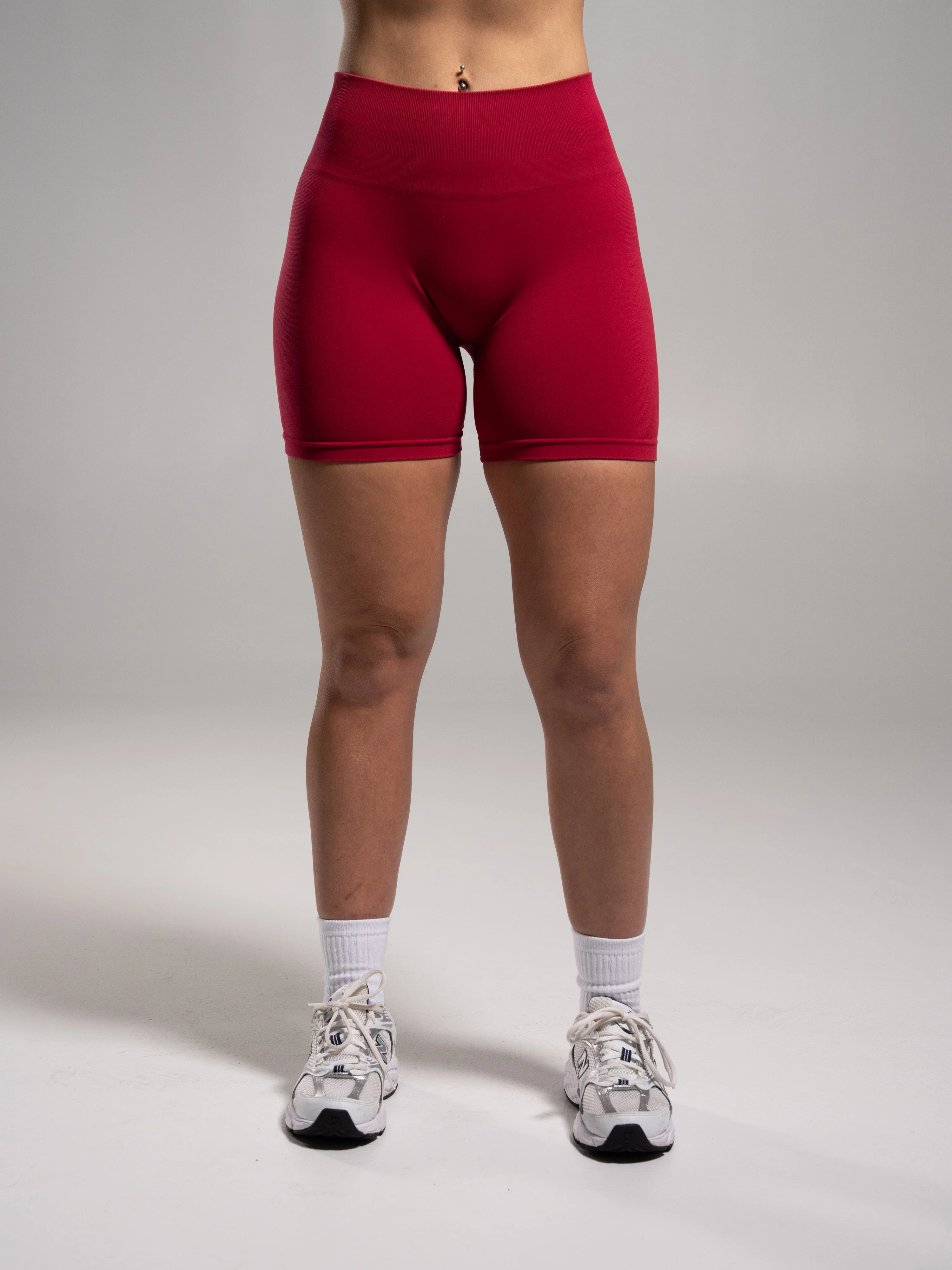 Pump Mid Rise Short - Scarlet - Image 2