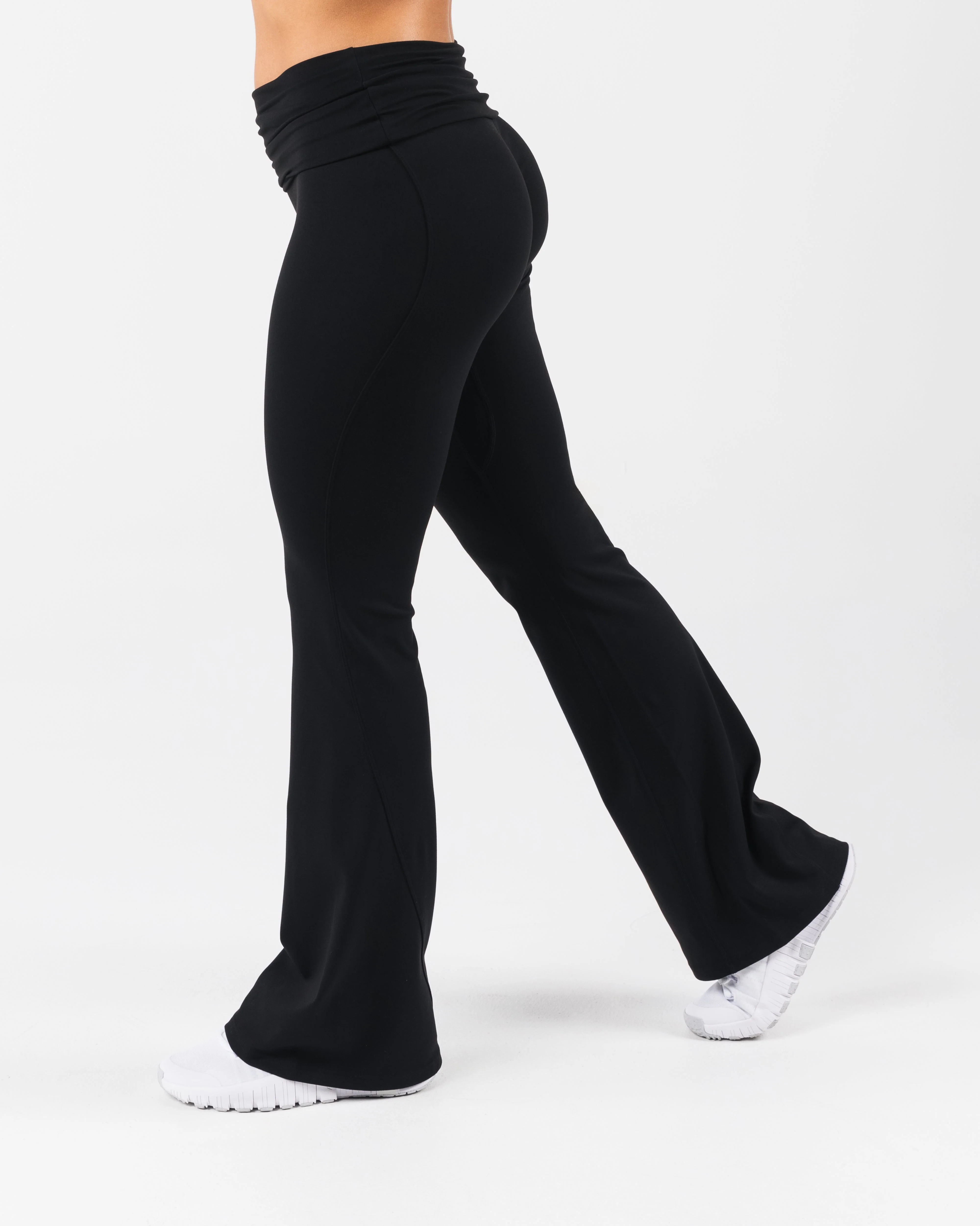 Aura Foldover Flare - Black - Image 5