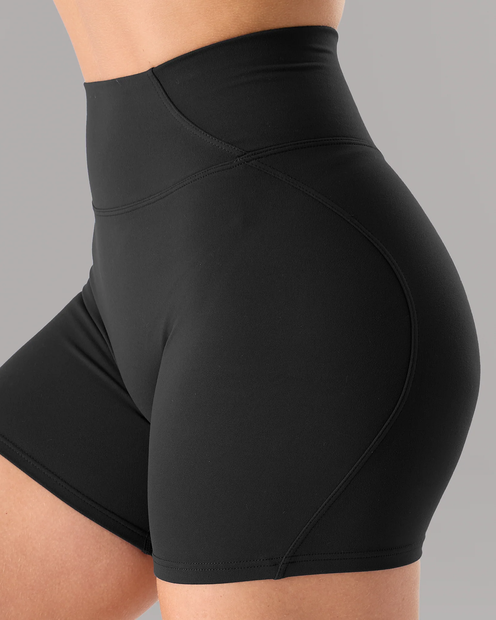 Aura Ultra-High Rise Short - Onyx - Image 5