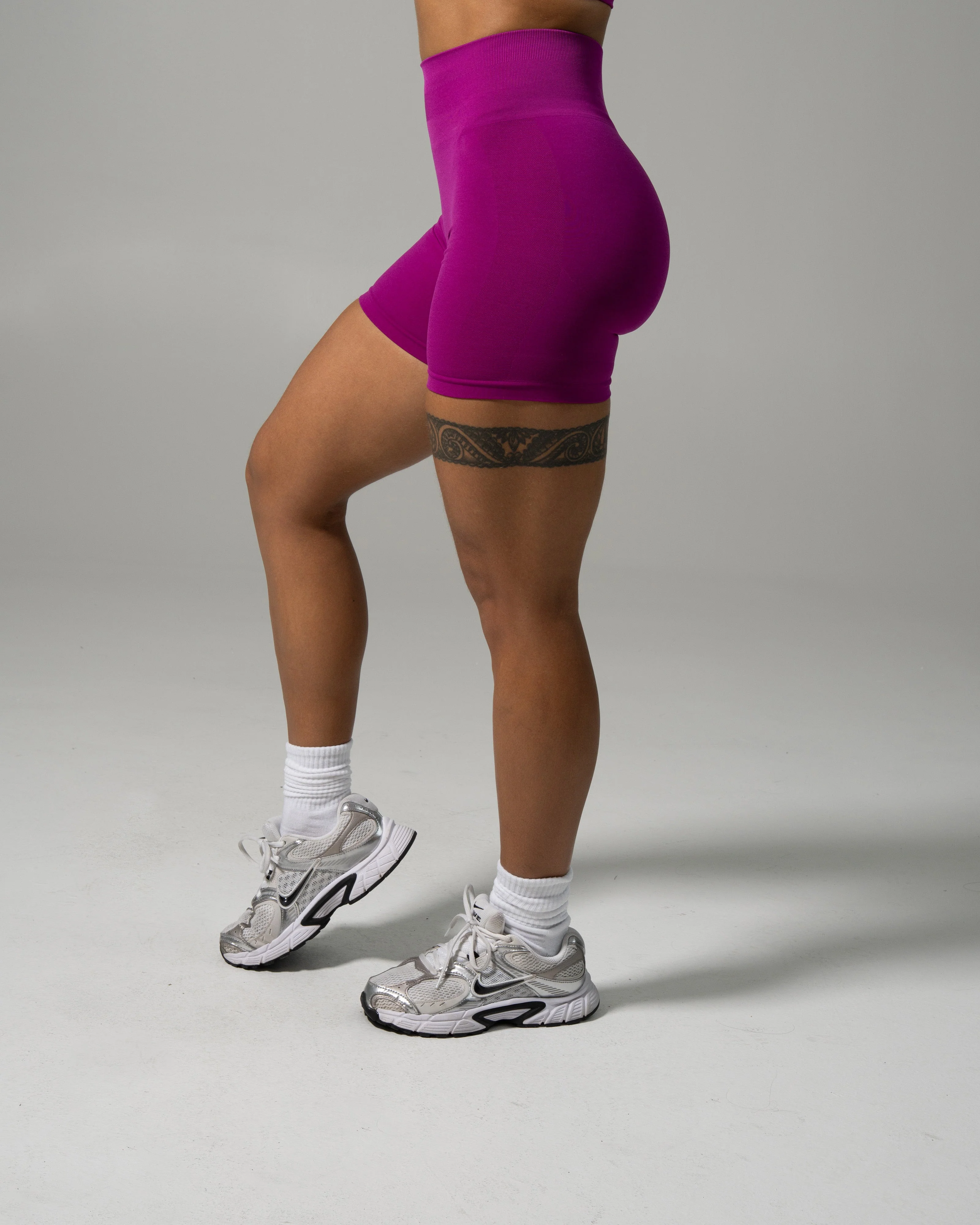 Pump High Rise Short - Dark Fuchsia - Image 3
