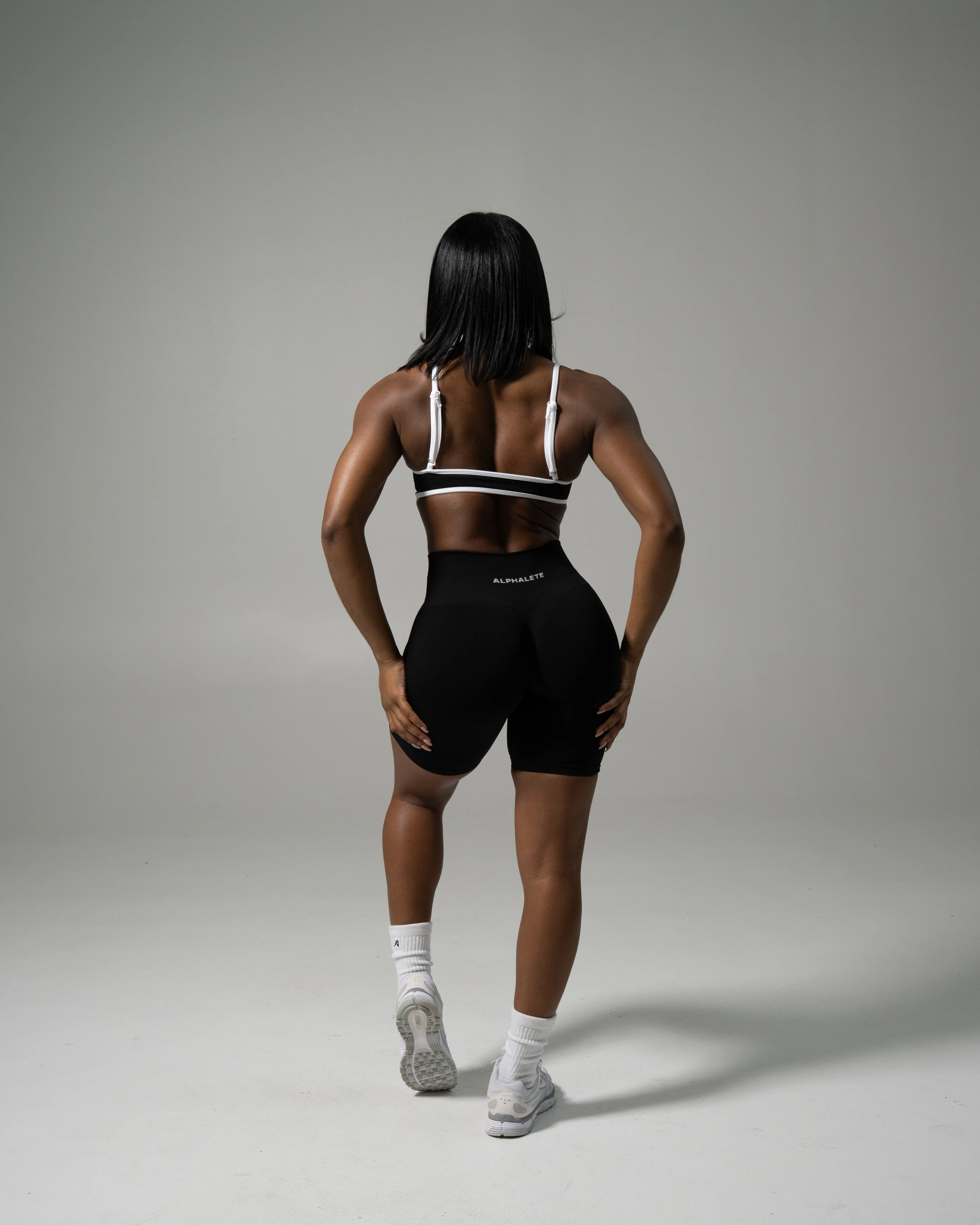 Pump Mid Rise Biker Short - Black - Image 4