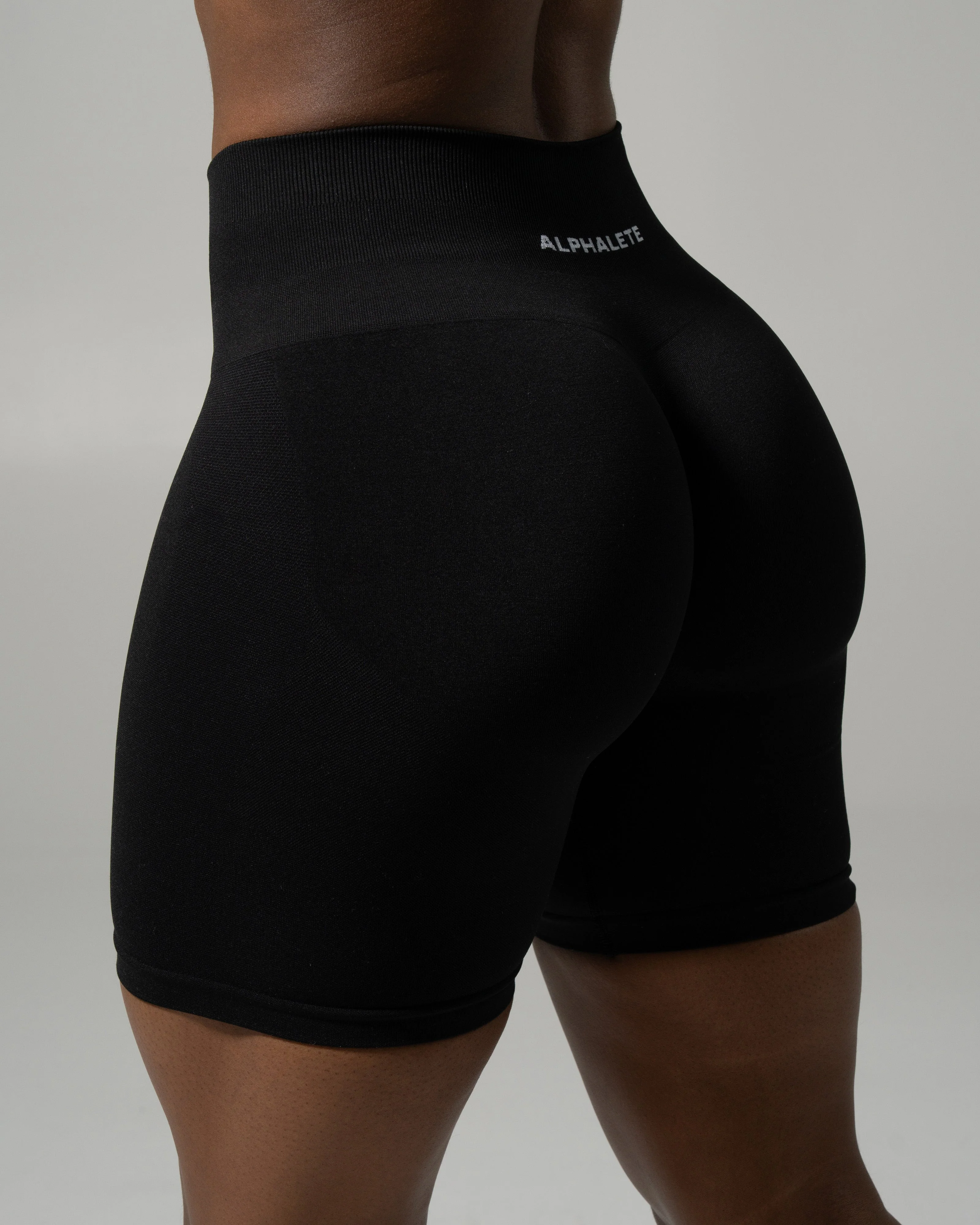 Pump Mid Rise Biker Short - Black - Image 6