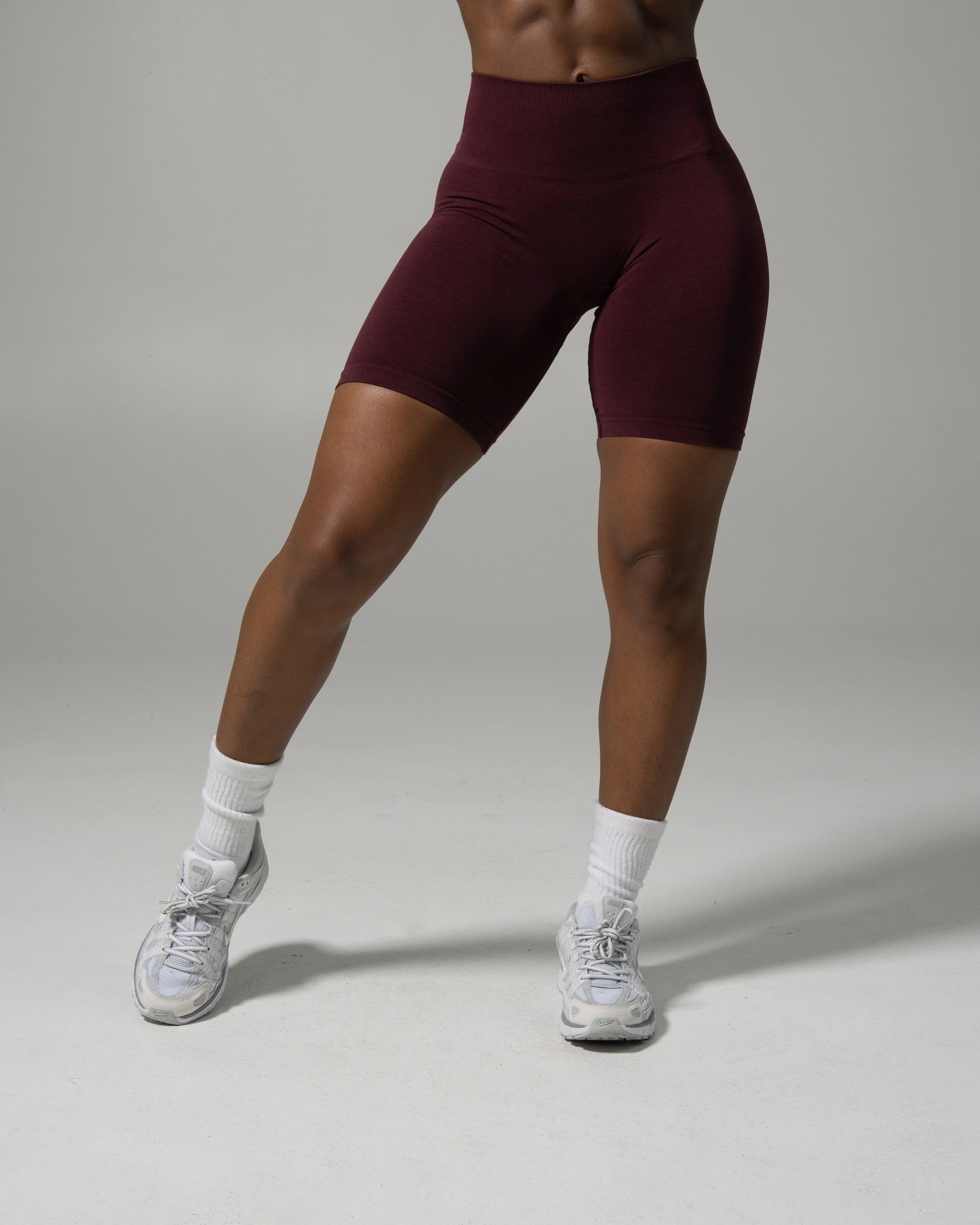 Pump Mid Rise Biker Short - Merlot - Image 2