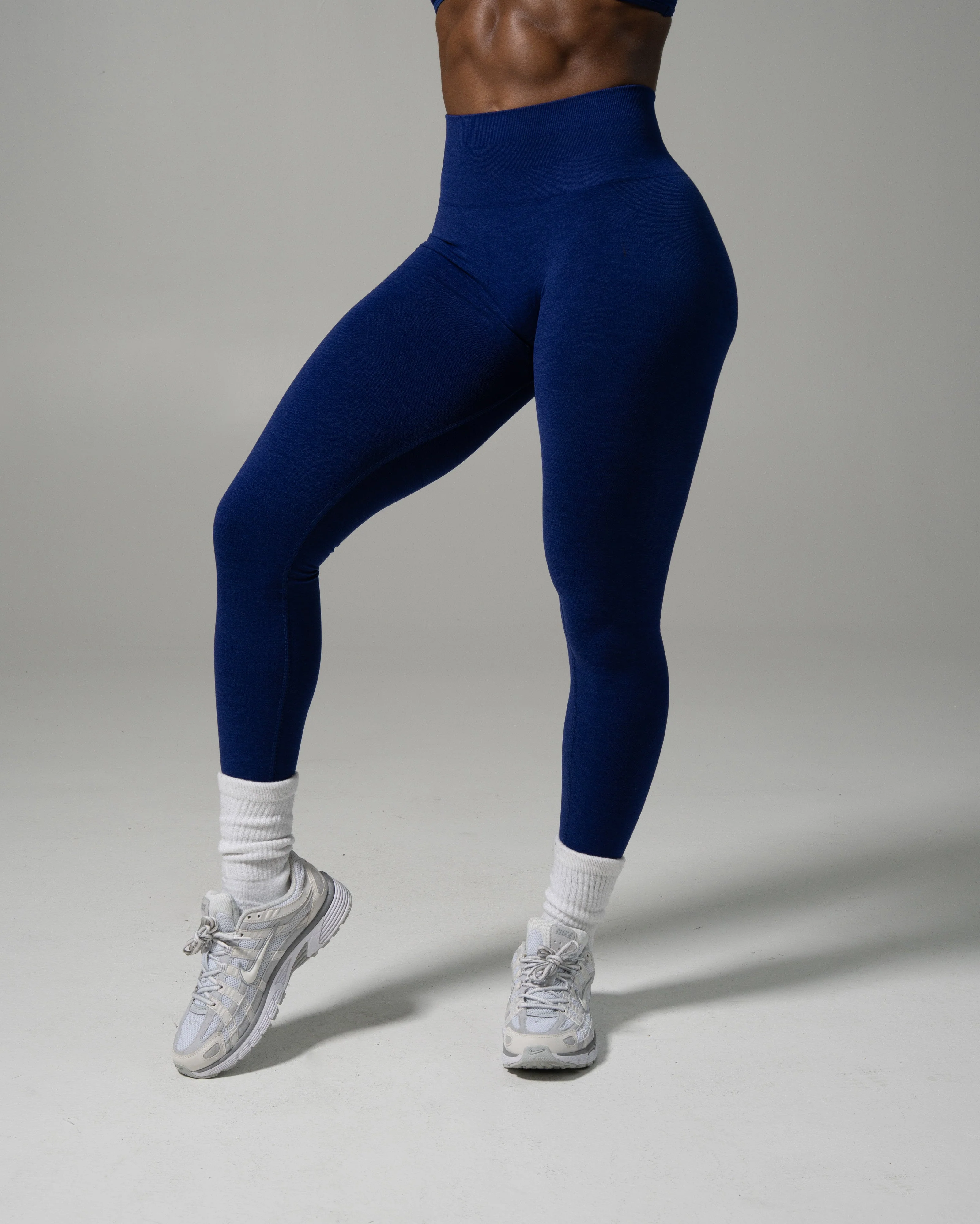 Pump Mid Rise Legging - Indigo - Image 3