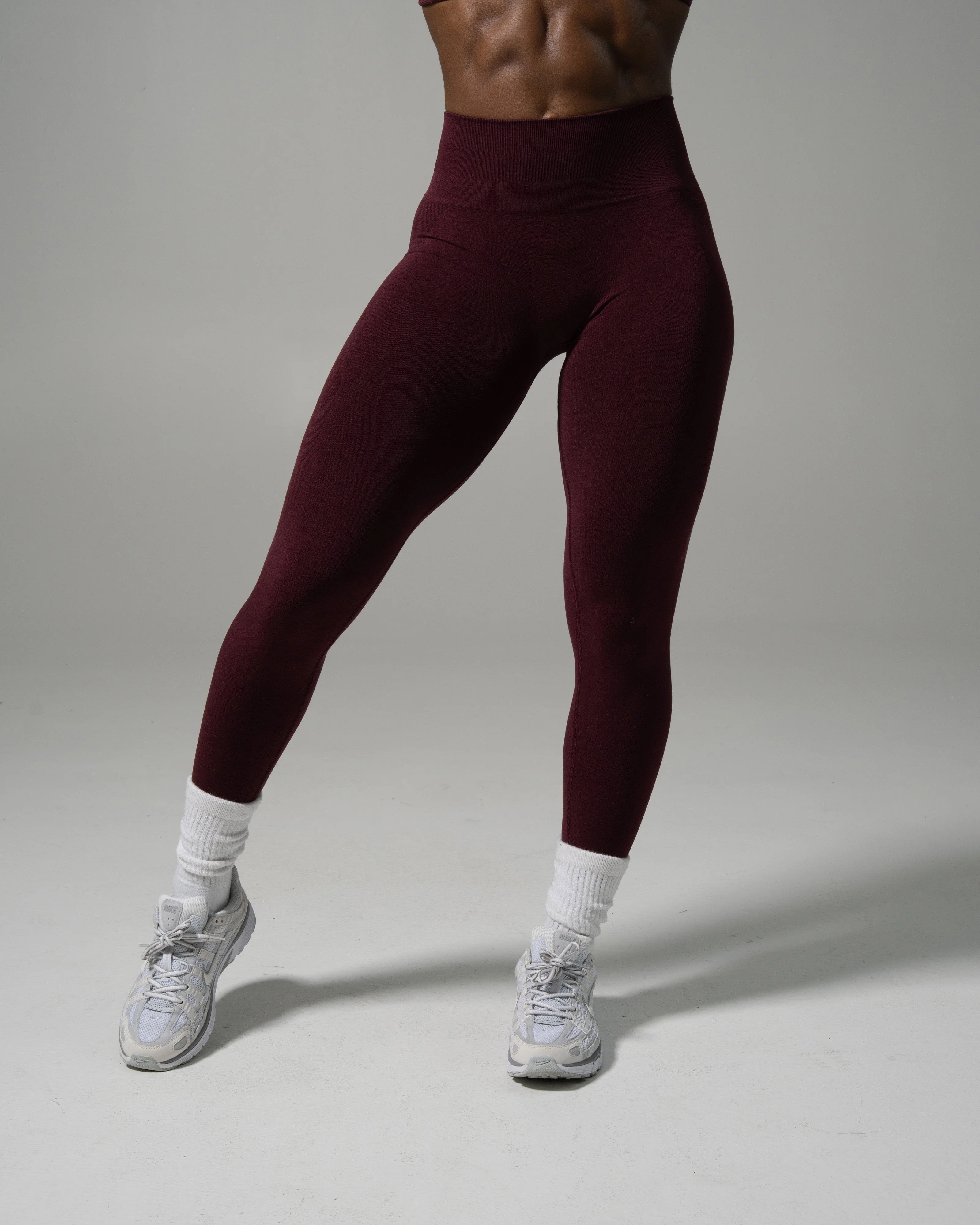 Pump Mid Rise Legging - Merlot - Image 2