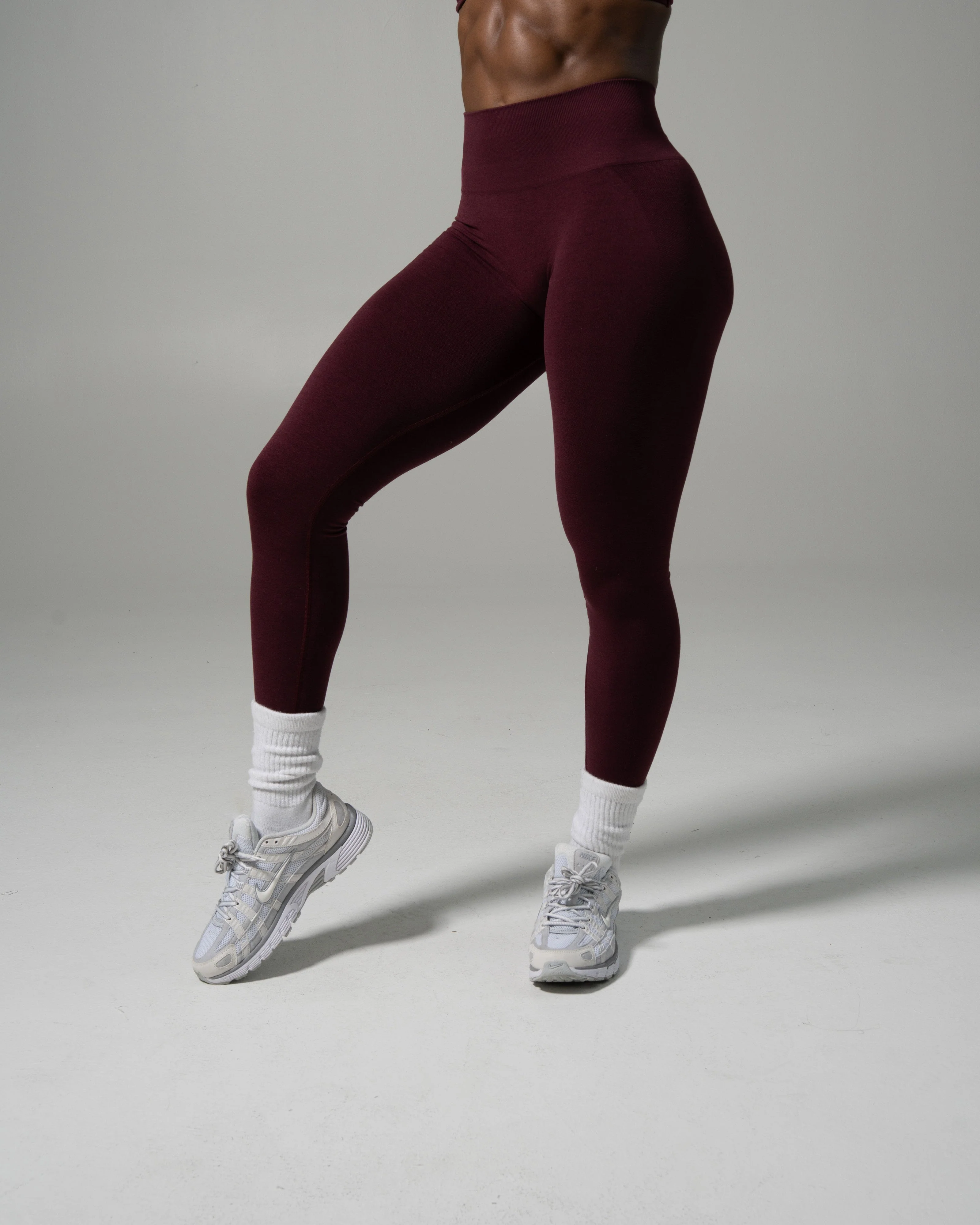 Pump Mid Rise Legging - Merlot - Image 3
