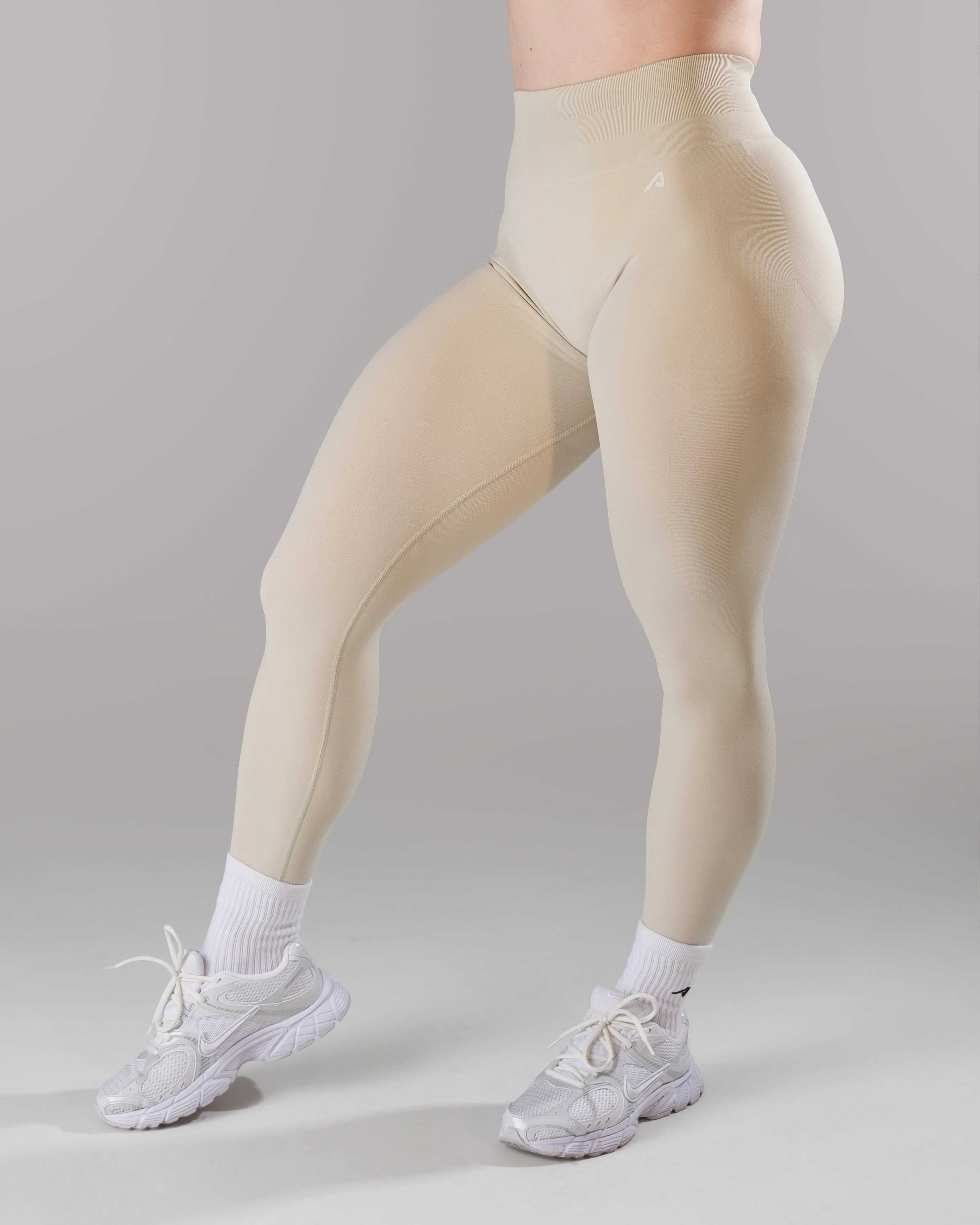 Pump Mid Rise Legging - Wheat w/ Logo - Image 7