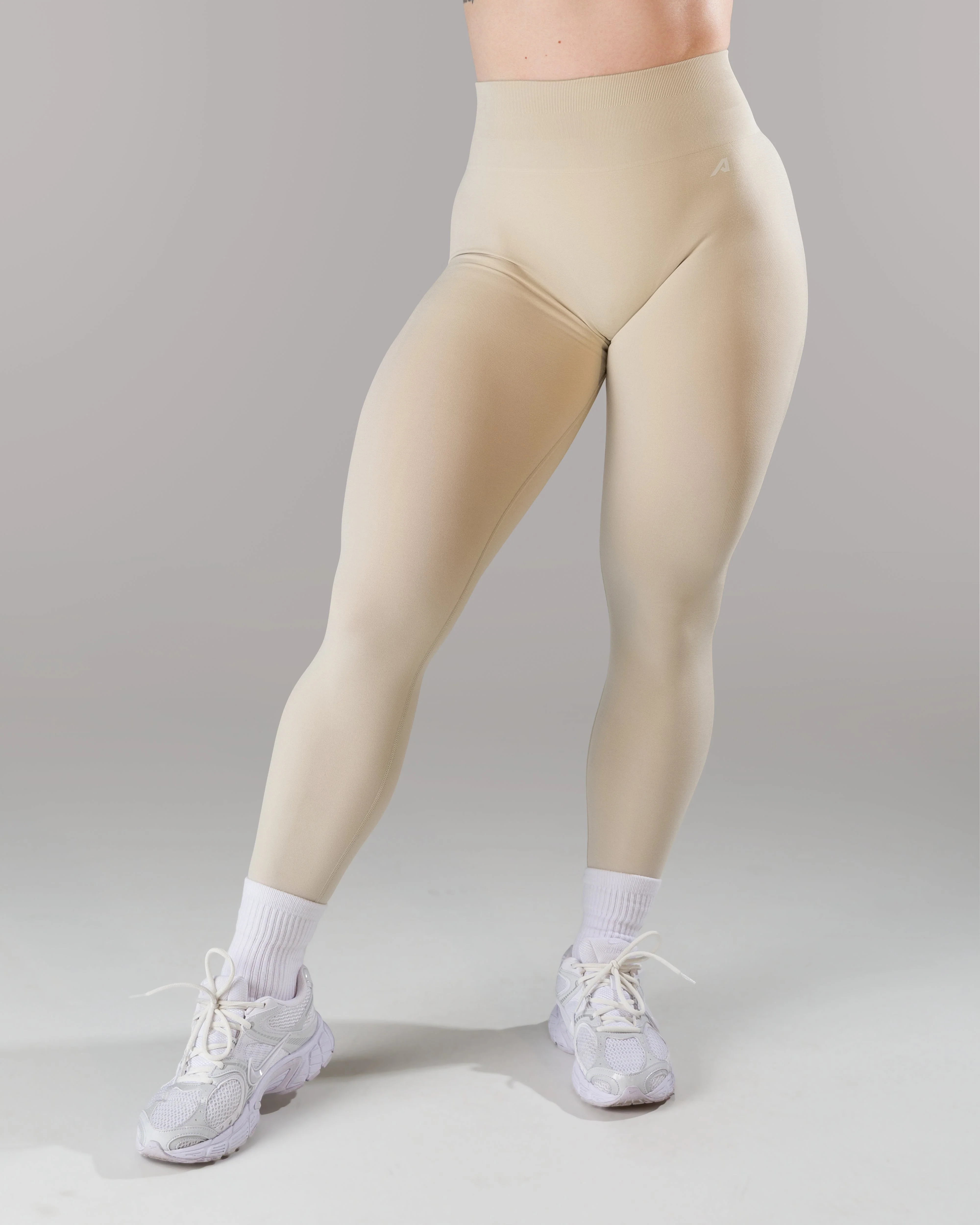 Pump Mid Rise Legging - Wheat w/ Logo - Image 8
