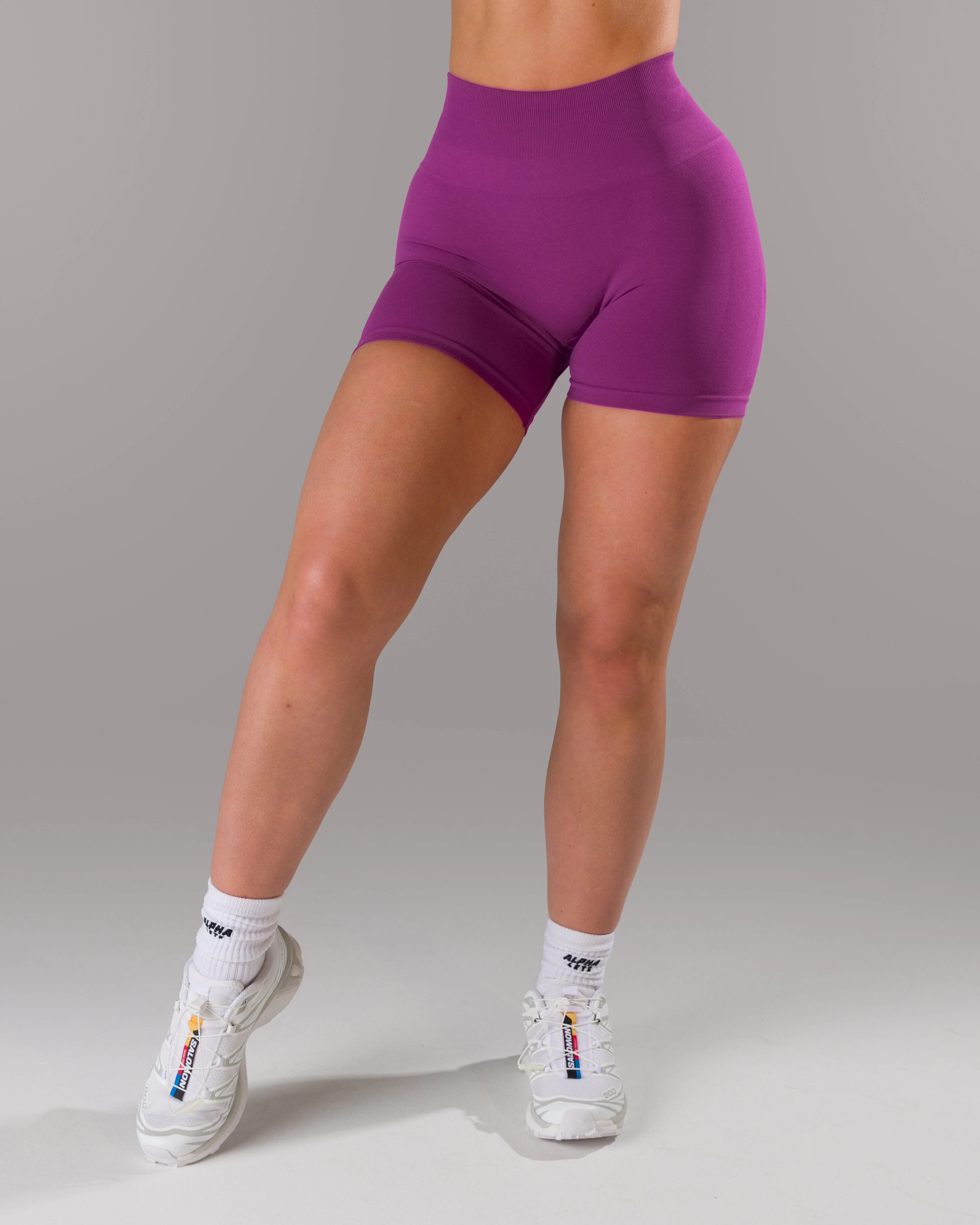Pump Mid Rise Short - Acai Berry - Image 2
