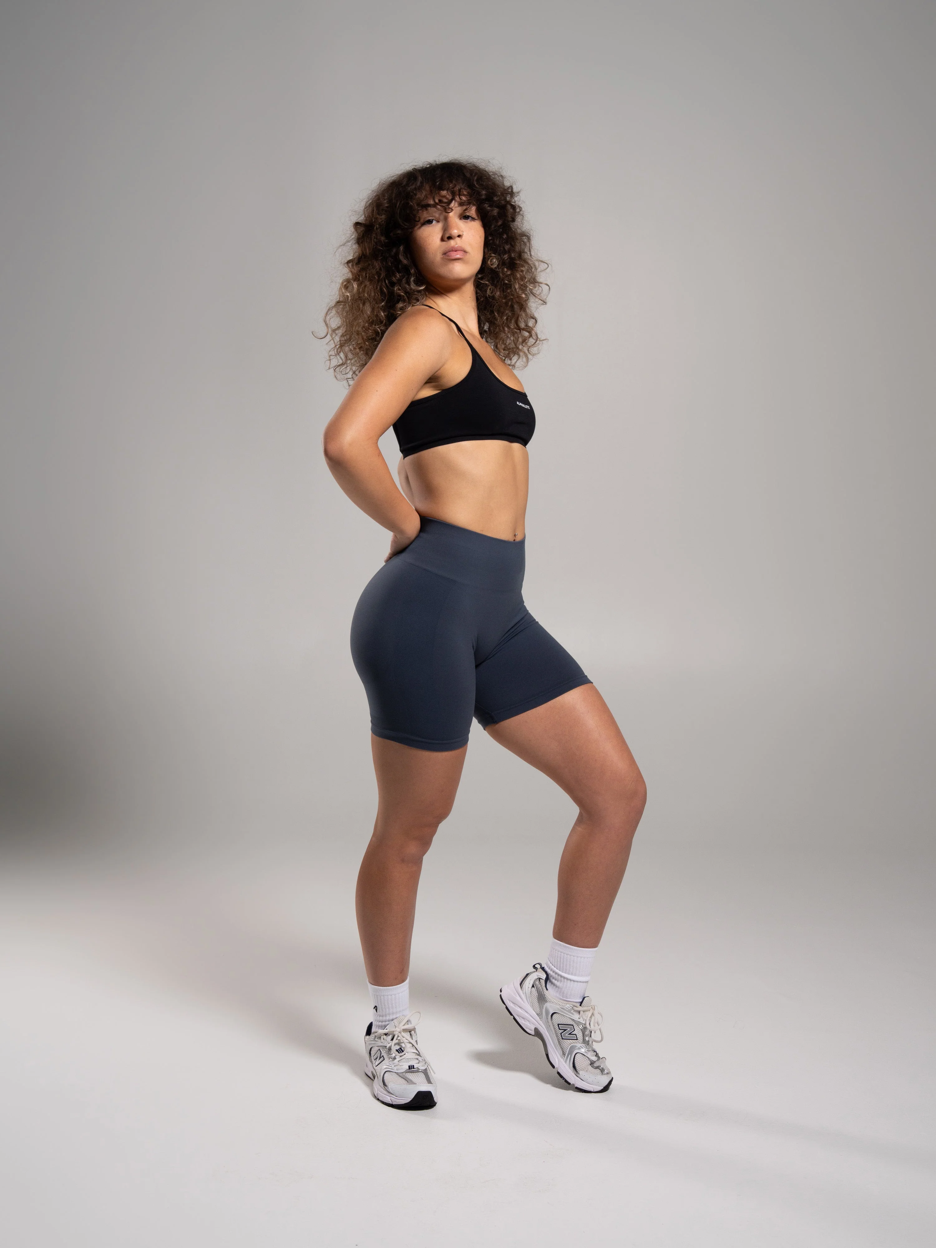 Pump Mid Rise Short - Dusty Navy - Image 5