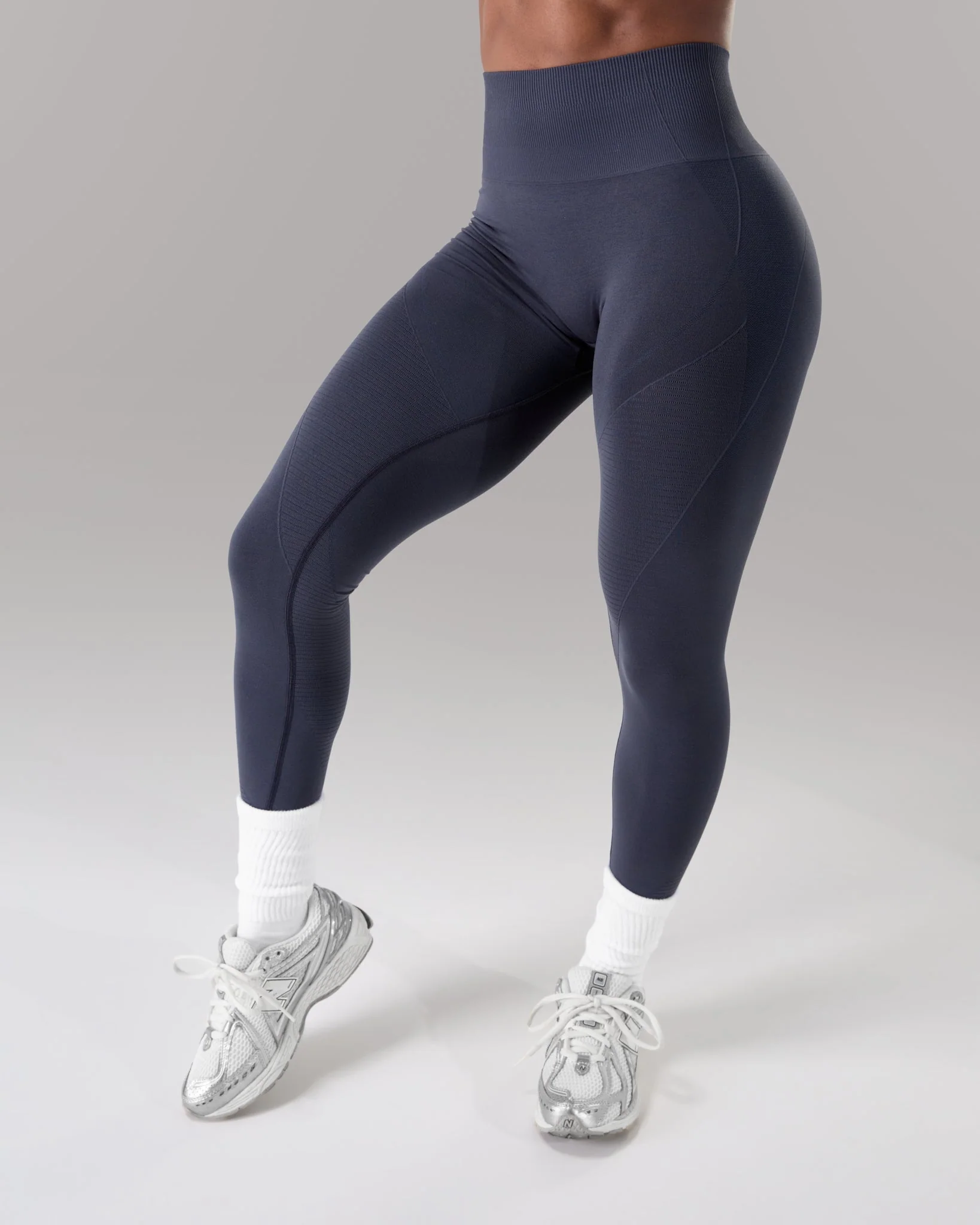 Revive High Rise Legging - Deep Navy - Image 2
