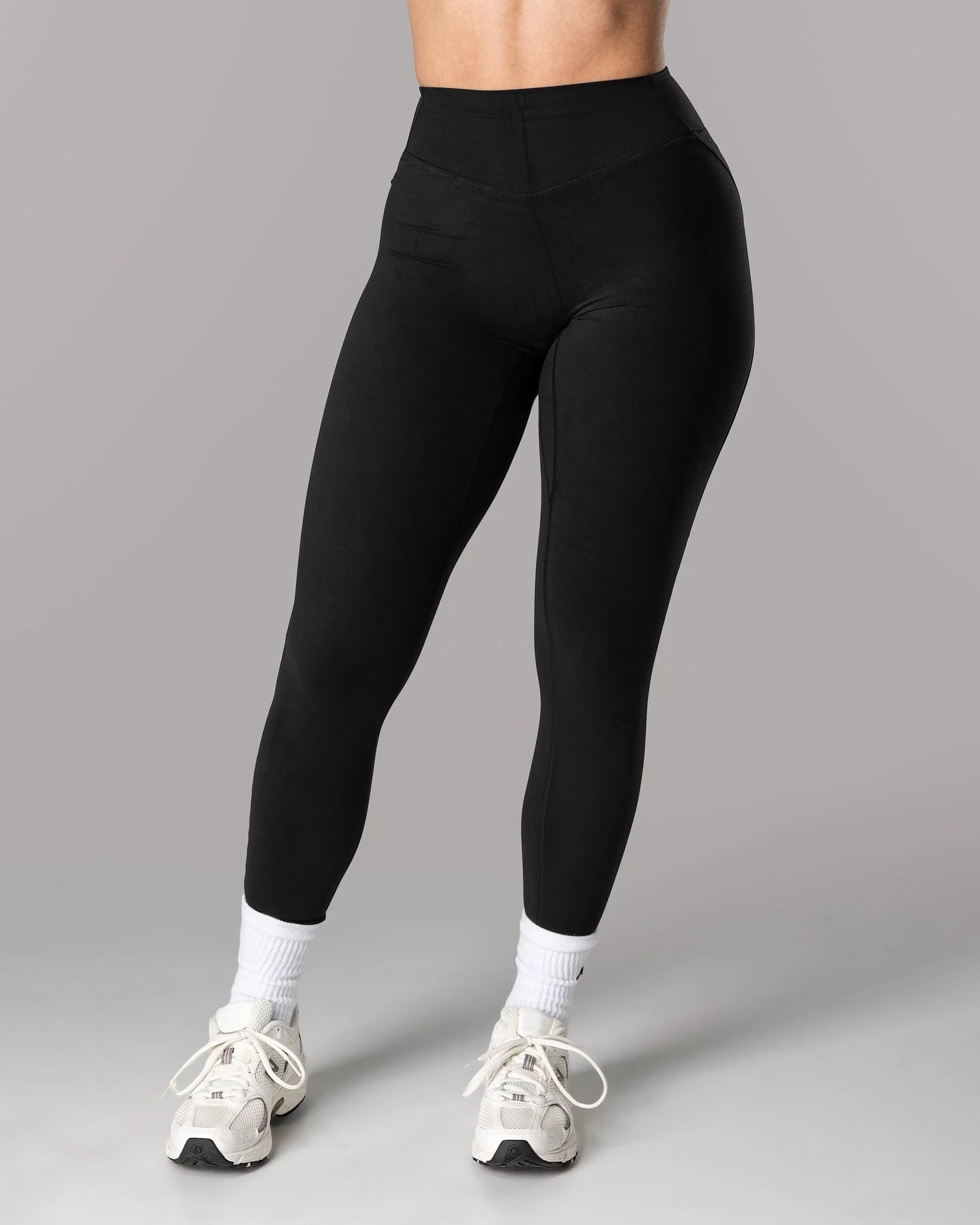 Everyday Elevate Ultra-High Rise Legging - Black - Image 2