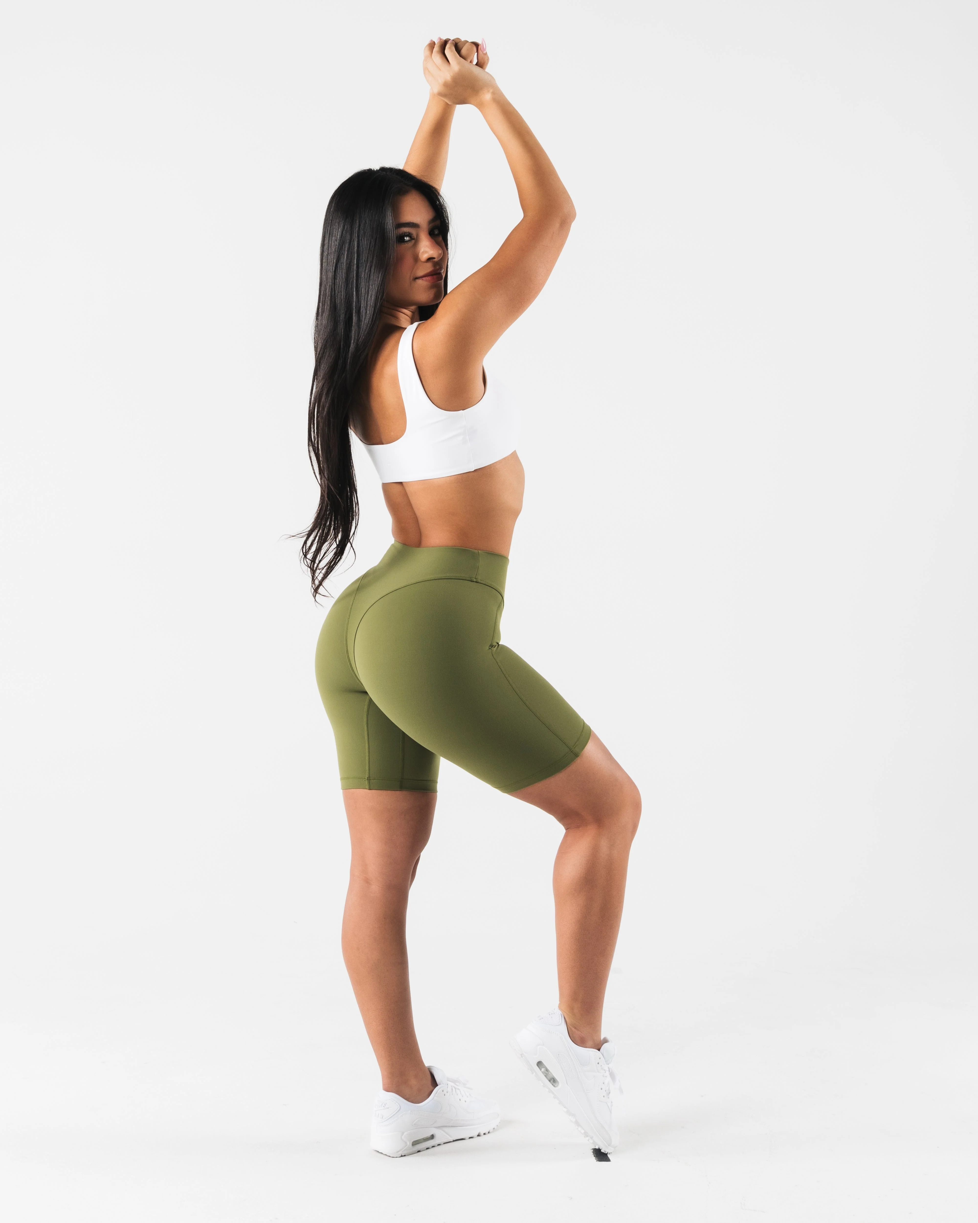 Parker Mid Rise Short - Verbena - Image 2