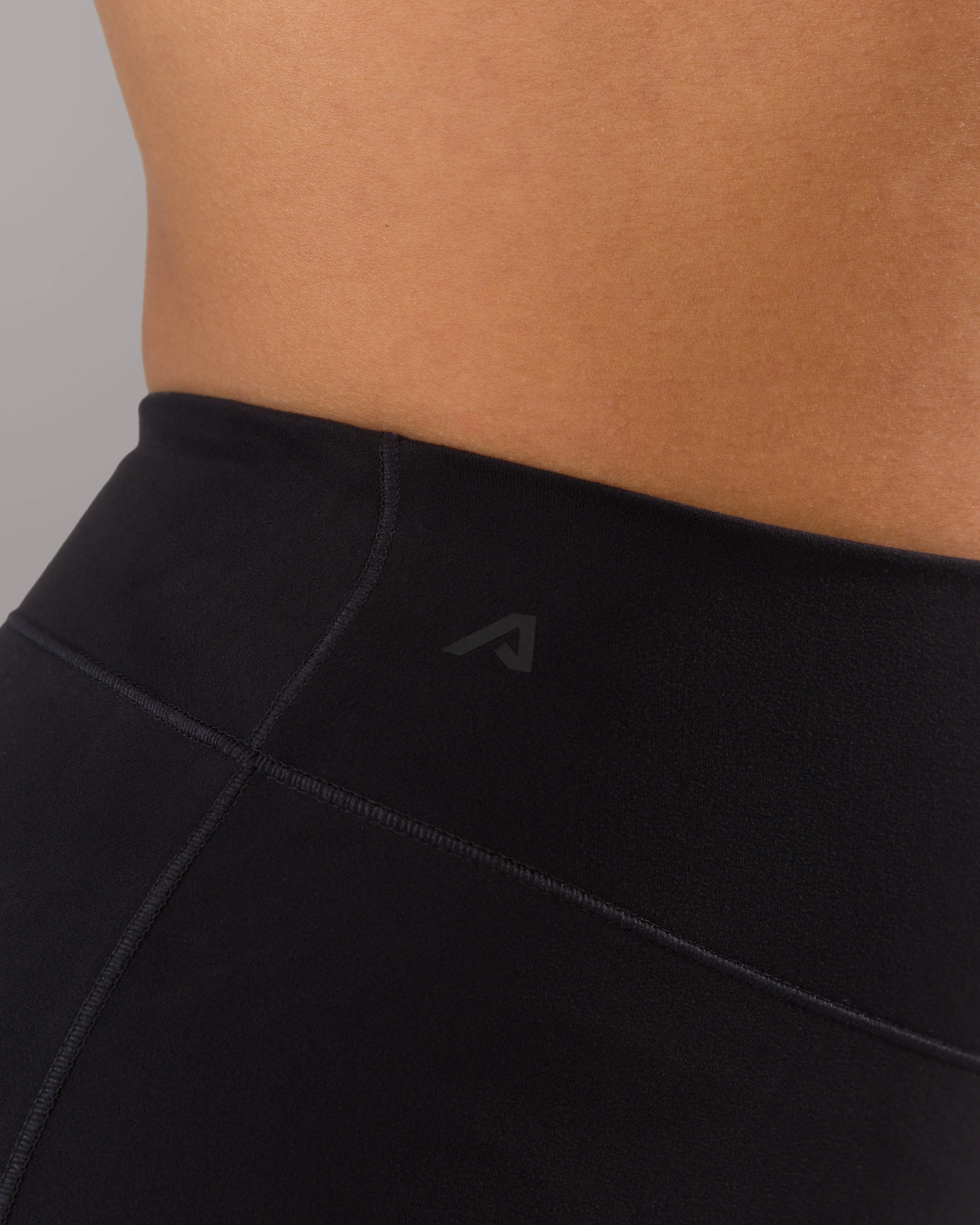 Dip Back Mid Rise Legging - Black - Image 5