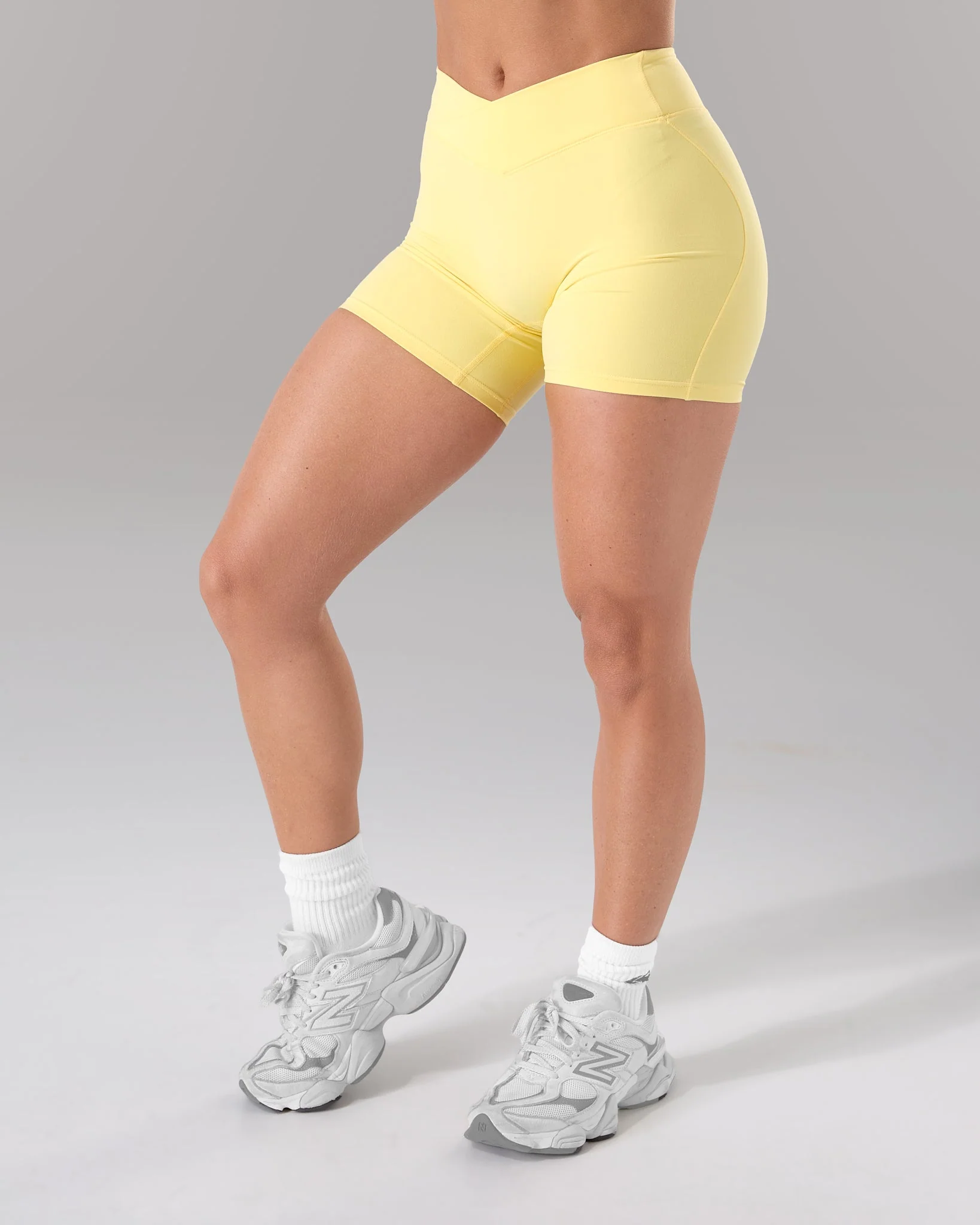 Wrap Mid Rise Short - Canary - Image 3